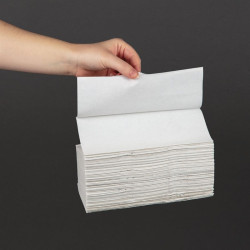 Essuie-mains 2 plis pliage en C 160 feuilles blanc Jantex (Lot de 2355) 